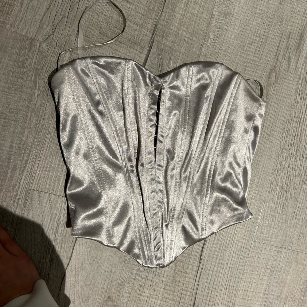 Corset silver top